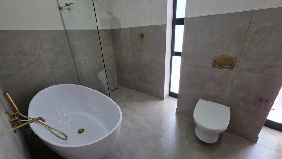 3 Bedroom Property for Sale in Hartenbos Heuwels Western Cape